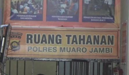 Tahanan Tewas di Polsek,.
