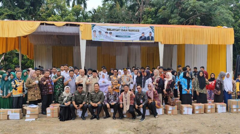 pembagia bantuan pendidikan dumisake