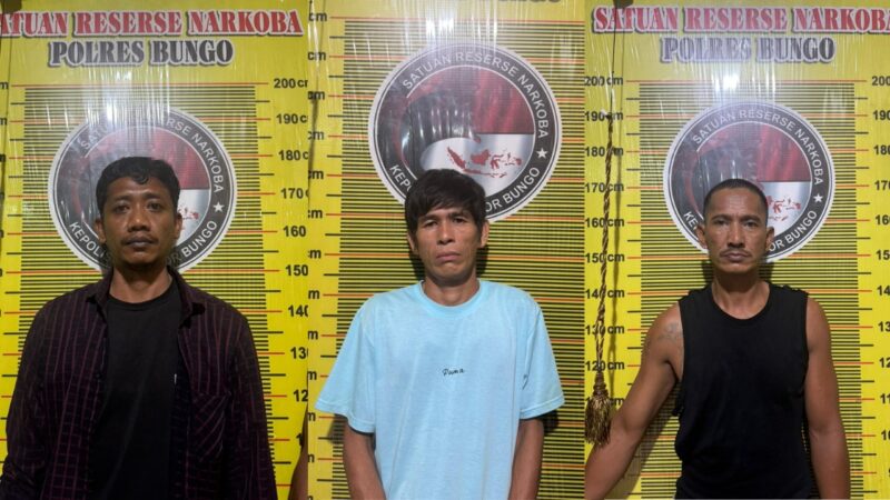 ketiga pelaku pengedar narkotika yang diamankan