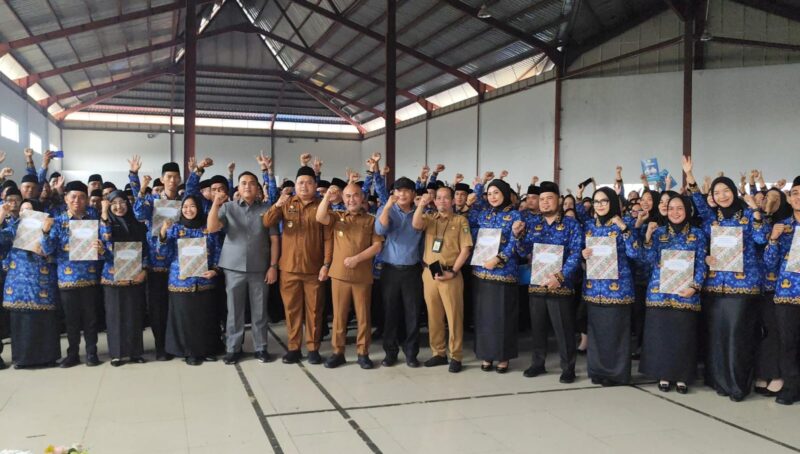 Penyerahan SK Pegawai