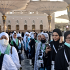 Sebanyak 188 jemaah mengikuti rangkaian kegiatan tersebut. Jumlah itu berkurang satu orang dari total awal 189 jemaah. Para jemaah berangkat dari Makkah menuju Madinah pada 21 Juni 2026.