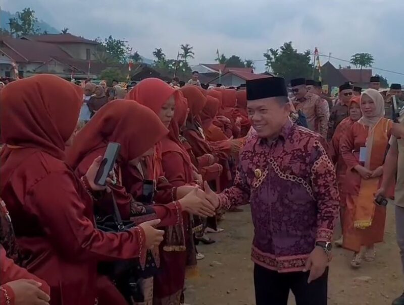 Gubernur Al Haris Harap Kenduri Sko Pererat Persatuan dan Dorong Pembangunan Desa