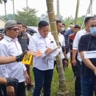Salah satu tersangka UVS menjalani rekonstruksi atas kasus kematian Brigadir EWS